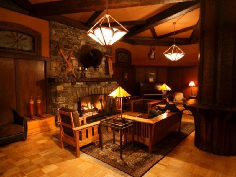 Deer Lodge Лейк-Луиз Экстерьер фото