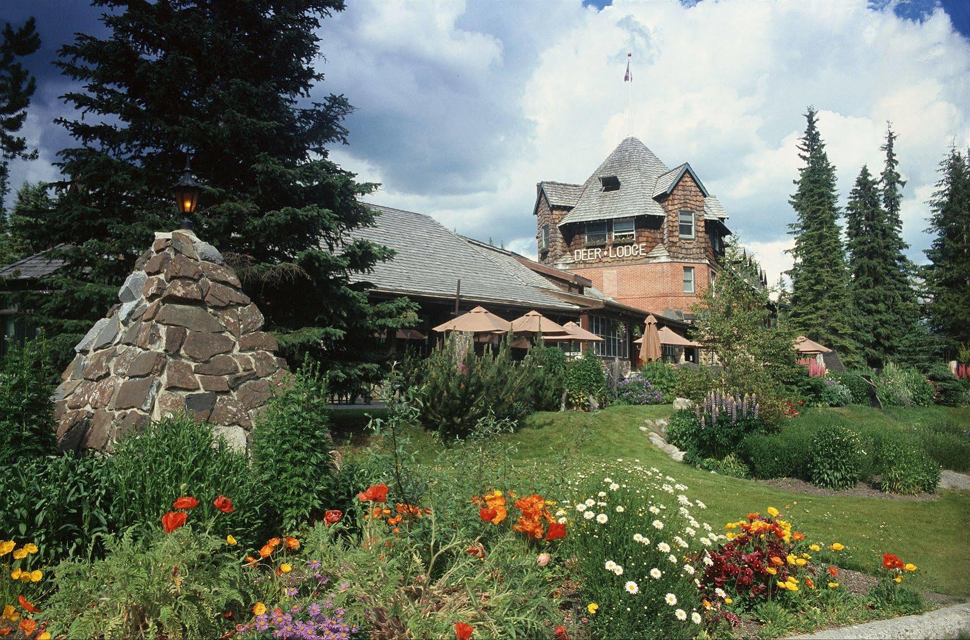 Deer Lodge Лейк-Луиз Экстерьер фото