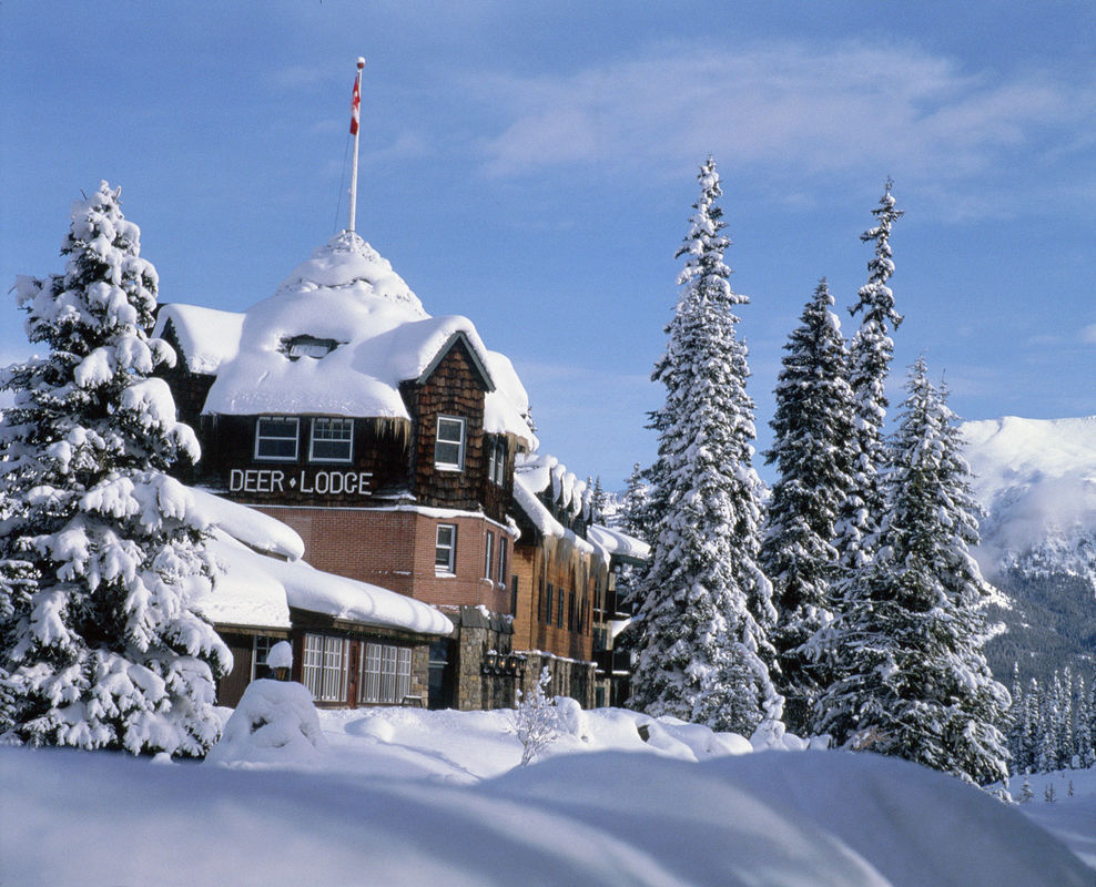 Deer Lodge Лейк-Луиз Экстерьер фото