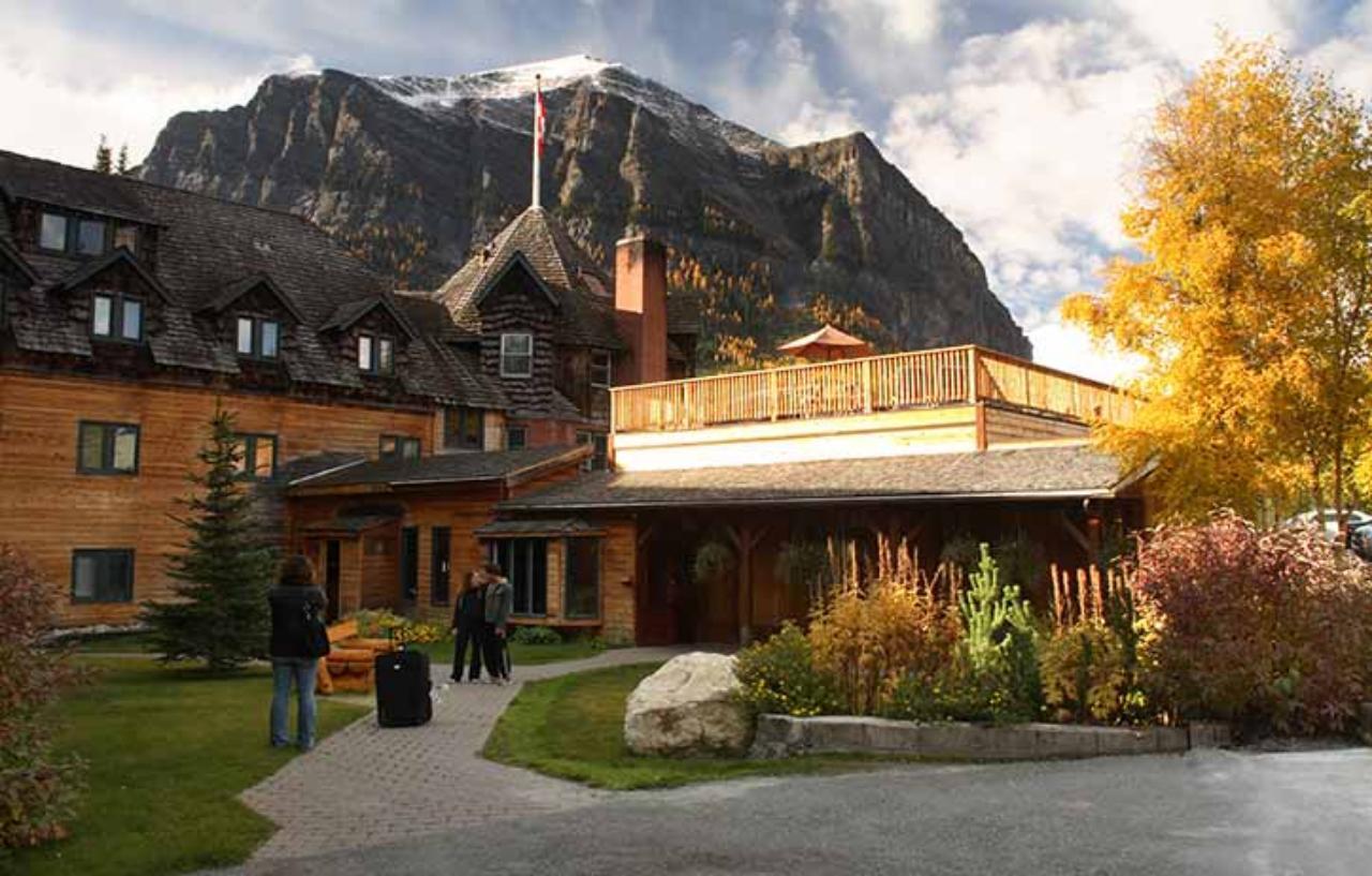 Deer Lodge Лейк-Луиз Экстерьер фото